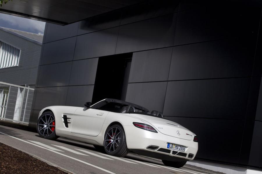  Mercedes-Benz SLS AMG GT 2013 года  (фото 91 из 110)